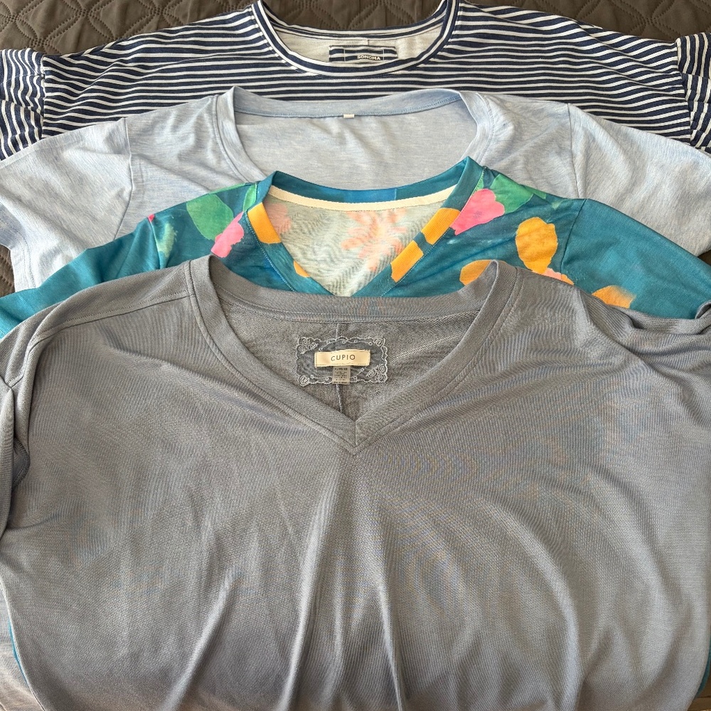 Women’s Tee Shirts Tops Lot of 4 size XL